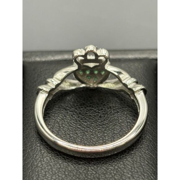 New Condition Sterling Silver Green Cubic Zirconia Ring Claddagh Size 7 - Picture 10 of 11